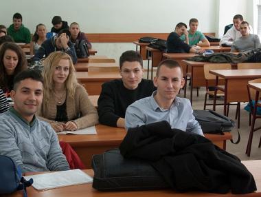 36% от учениците в техникум остават без професионална квалификация