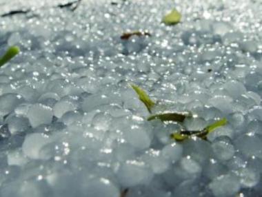 Модерна система за 17 млн. лв. ще ни пази от градушки