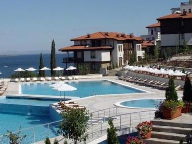 Ваканционните имоти поевтиняват драстично