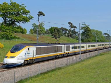 Транспортна стачка блокира Франция преди Европейското по футбол