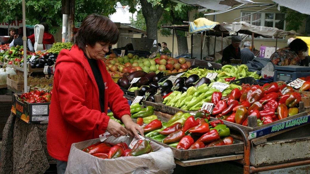 Русия отслабва хранителното ембарго за Запада