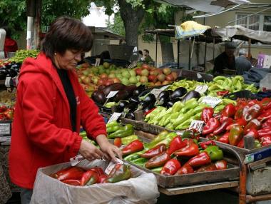 Русия отслабва хранителното ембарго за Запада