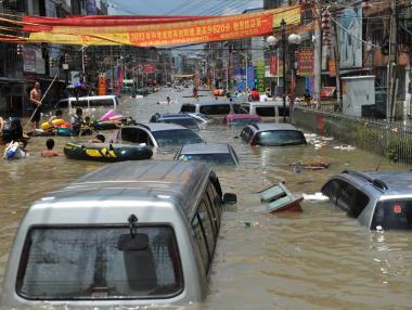 4600 души са евакуирани заради наводнения в Китай