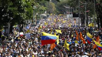 Хиляди гладуващи протестираха във Венецуела
