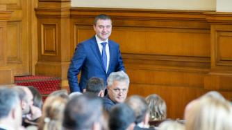 „Аликс партнърс“ ще търси източените от КТБ пари в чужбина