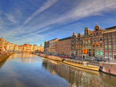 Холандия потъва необратимо