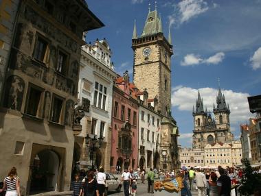 1920 лв. е средната заплата в Чехия