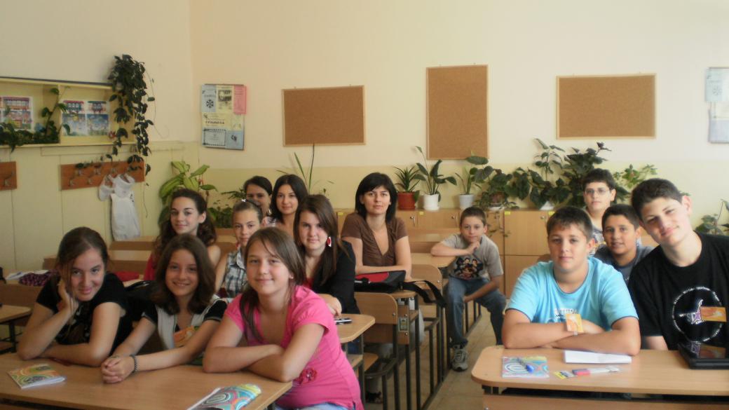 Над 20 хил. ученици ще обучават в класни стаи на бъдещето