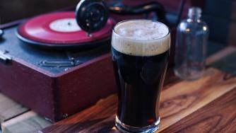 Музиката променя вкуса на бирата
