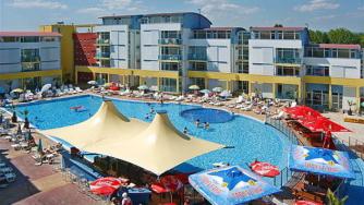 Масови проверки на данъчни по Черноморието