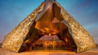 Уникална сграда от злато в Холандия