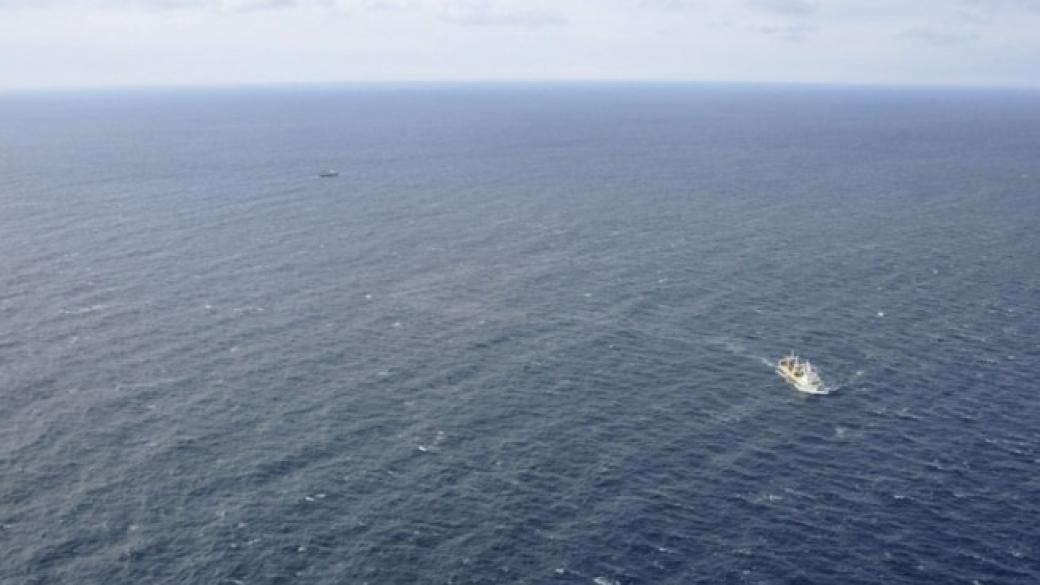 Малайзийски кораб с туристи изчезна