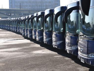 Маршрутки-менте обират редовните пътници на автобусите