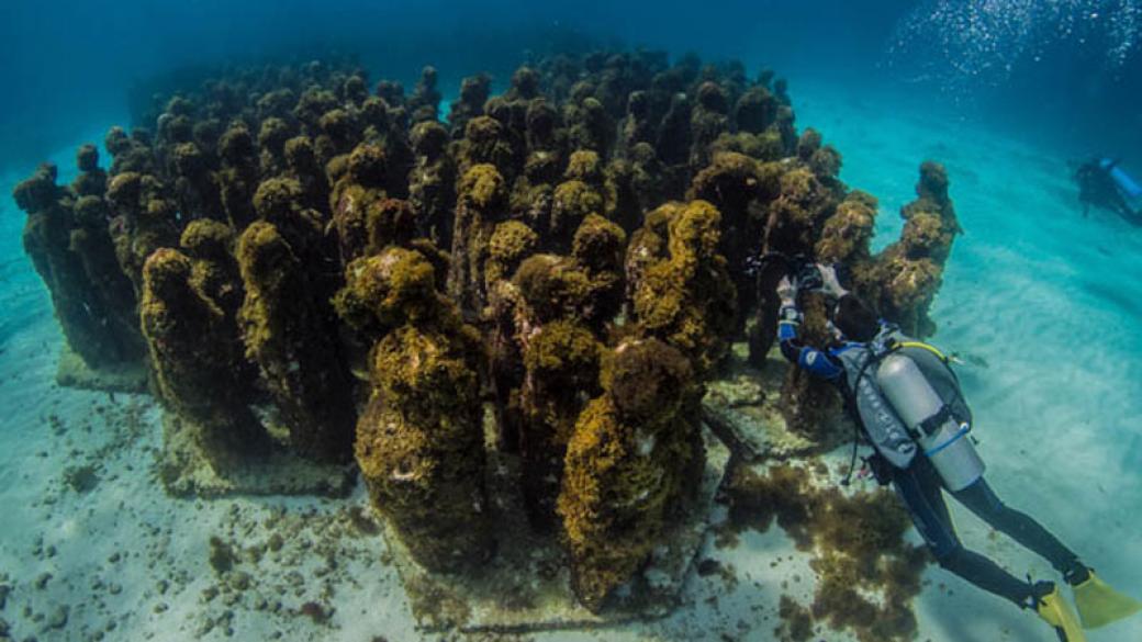 Подводният музей в Канкун