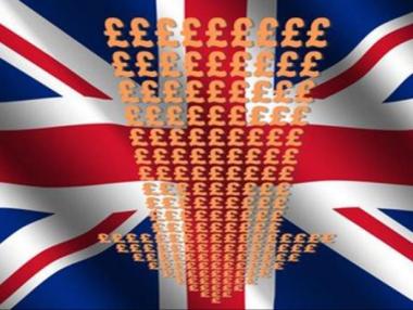 Доларът с ръст, британската валута удари ново дъно