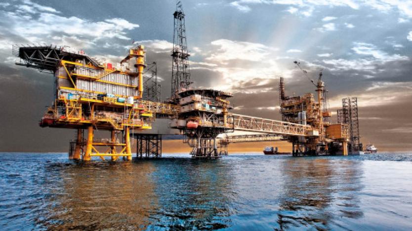 Френска компания ще разработва най-голямото петролно находище в Катар