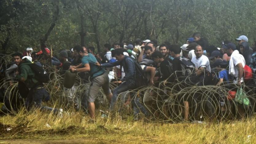 Задържаха голяма група нелегални мигранти край Царево