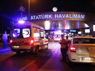 Каква е вероятната причина за атентатите в Истанбул?