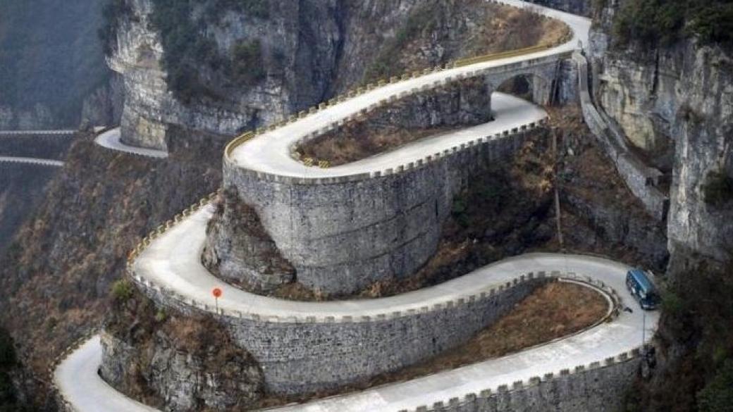 Топ 10 на най-опасните пътища в света