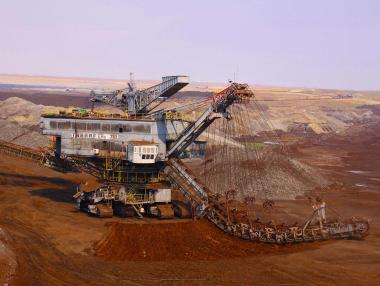 Държавните мини търсят спешен кредит за техника