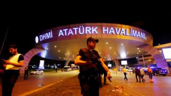 Разкриха двама от терористите на истанбулското летище