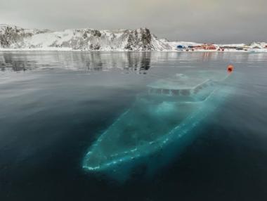 Топ 10 на най-странните обекти под вода