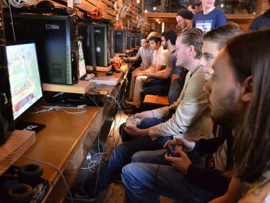 Видеоигрите генерират повече приходи от филмовата индустрия