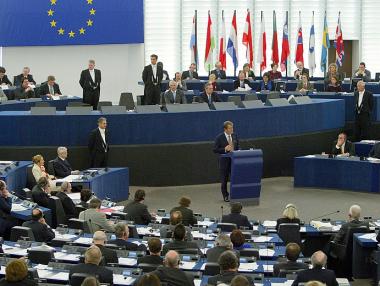 ЕП подкрепя идеята жена от Източна Европа да оглави ООН