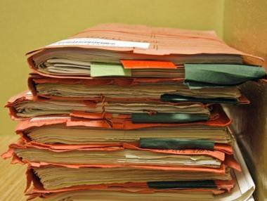 Незаконни общински наредби ни товарят с такси и ограничения