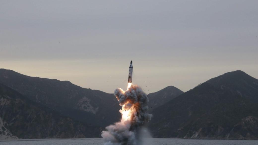 Северна Корея тества изстрелване на балистична ракета от подводница