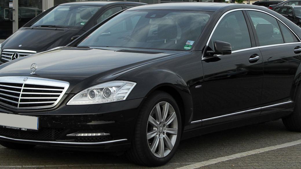Собственици на луксозни коли дължат 1,1 млн. лв. на хазната