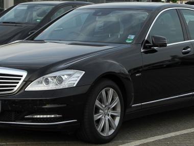 Собственици на луксозни коли дължат 1.1 млн. лв. на хазната