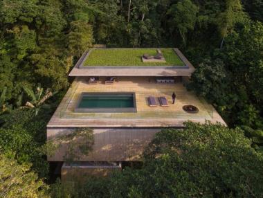 12 нестандартни и удивителни къщи