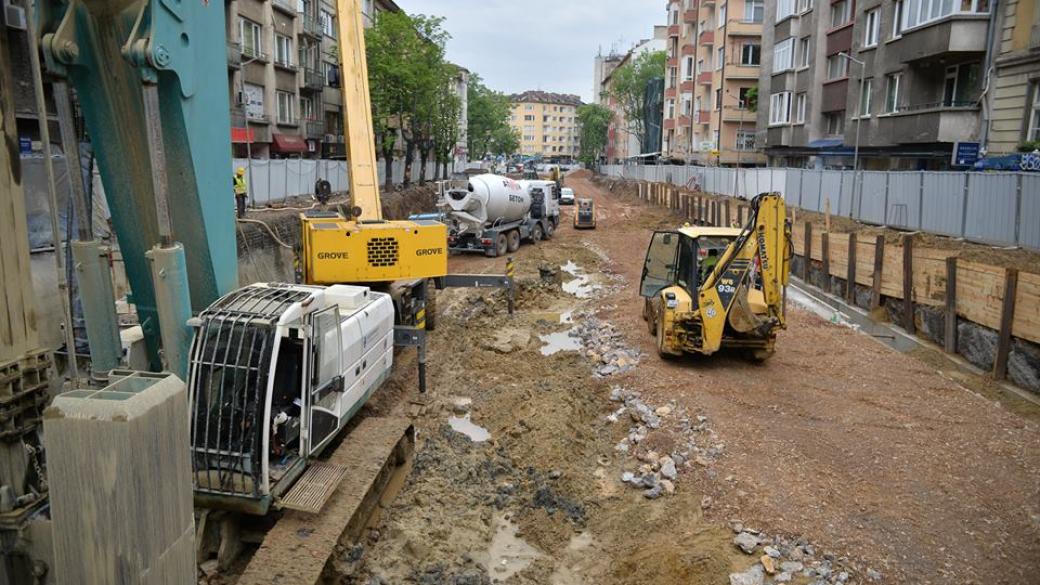 Тапите заради метрото изчезват през пролетта