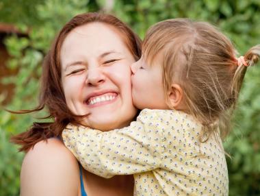 Жените ще получават 50% от майчинството си, ако се върнат по-рано на работа