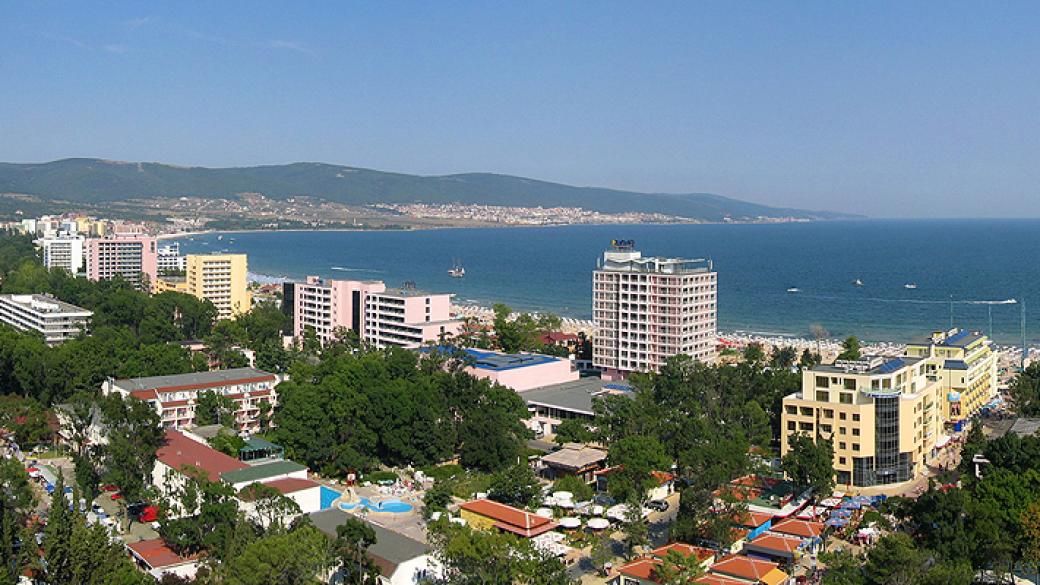 Проверките изгониха българските туристи от Слънчев бряг