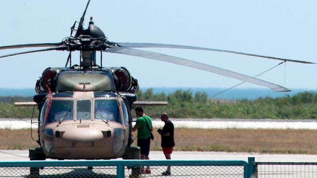 Няколко военни избягаха в Гърция, Турция ги иска обратно