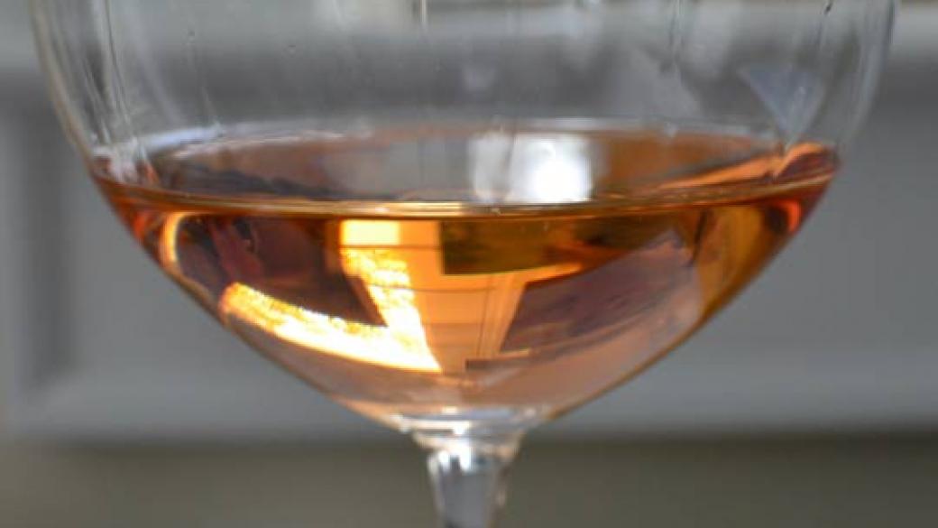 Експериментатори създадоха и оранжево вино