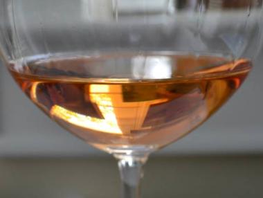 Експериментатори създадоха и оранжево вино