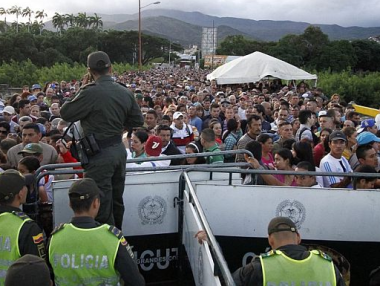 120 000 венецуелци влязоха в Колумбия, за да търсят храна