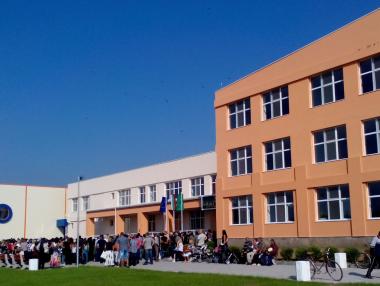 152 училища у нас търсят нови директори