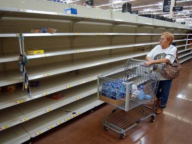 Инфлацията във Венецуела ще достигне 1600% през 2017 г.