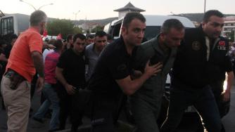 Хванаха организатора на преврата в Турция