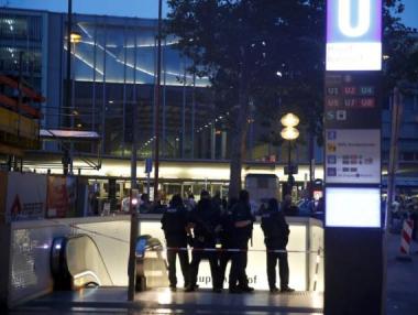 18-годишен германец от ирански произход e стрелецът в Мюнхен