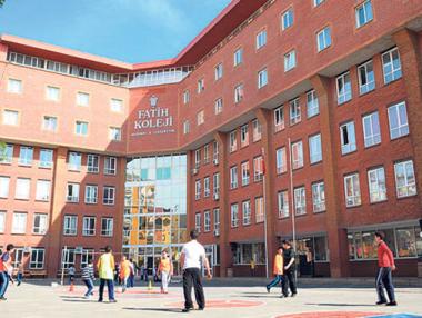 Турция наема 20 000 нови учители