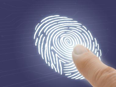 Граждани на протест срещу пръстовите отпечатъци в болниците