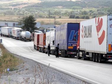 Започват масови проверки на товарните автомобили