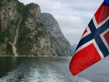 Норвегия затвори посолството си в София