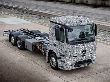 Mercedes представи първия си електрически ТИР