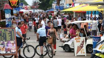 Над 300 незаконни обекта в Слънчев бряг